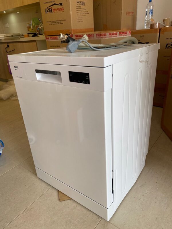 Dishwasher Free Standing from Beko - Image 3