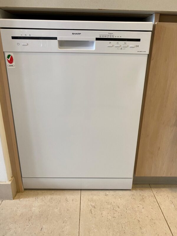 Dishwasher Free Standing from Sharp