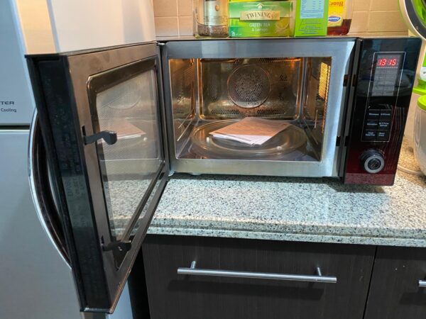 Microwave from Midea