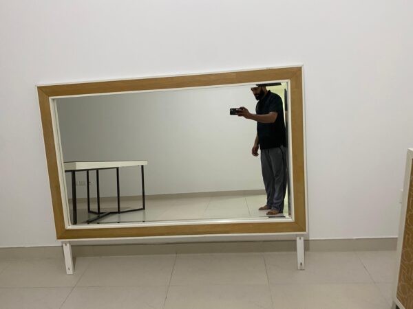 Mirror from Home Box