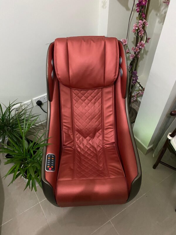 Massage chair  from isukoshi - Image 5