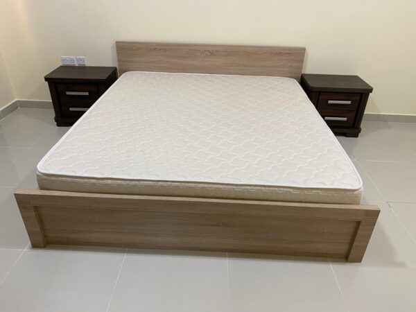 Bed Set King with Mattress from Home Box